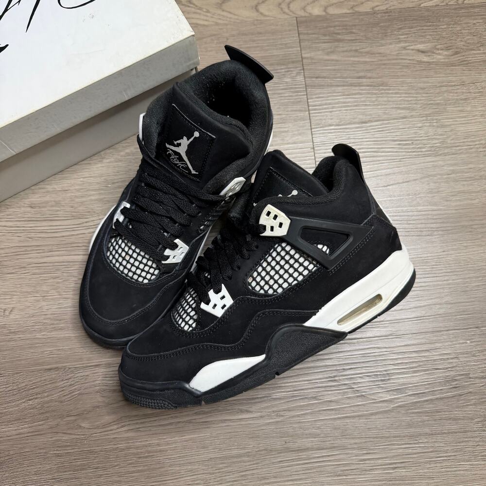 Jordan 4 Retro White Thunder (GS)